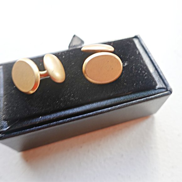 Gold Cufflinks - Picture 2 of 2